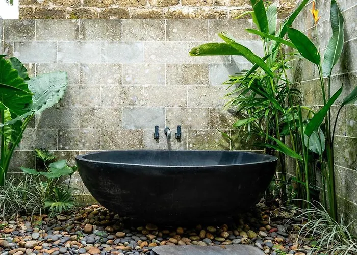 Villa The Padang Pool Sleeps 7 Located In Jungle 5 Mins From Uluwatu's Famous Beaches Uluwatu (Bali)