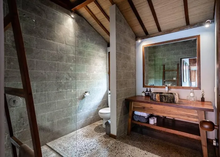 Villa The Padang Pool Sleeps 7 Located In Jungle 5 Mins From Uluwatu's Famous Beaches