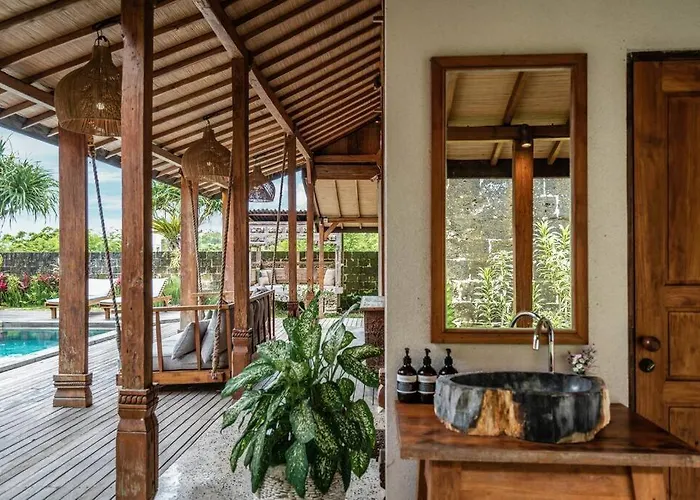 The Padang Pool Sleeps 7 Located In Jungle 5 Mins From Uluwatu's Famous Beaches Villa Uluwatu (Bali)