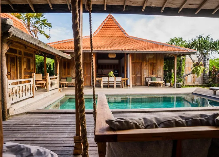 The Padang Pool Sleeps 7 Located In Jungle 5 Mins From Uluwatu's Famous Beaches Villa Uluwatu (Bali)